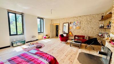 Corps de ferme - 340 m² - 7 pièces