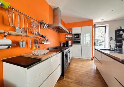 Maison - 193 m² - 8 pièces