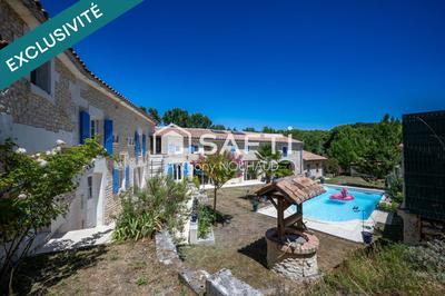 Maison - 228 m² - 6 pièces