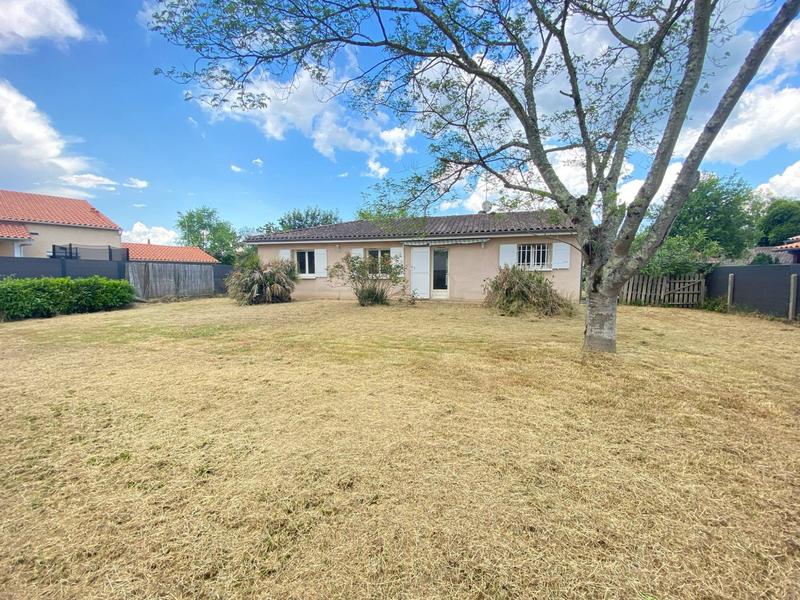 Maison traditionnelle - 80 m² - 4 pièces