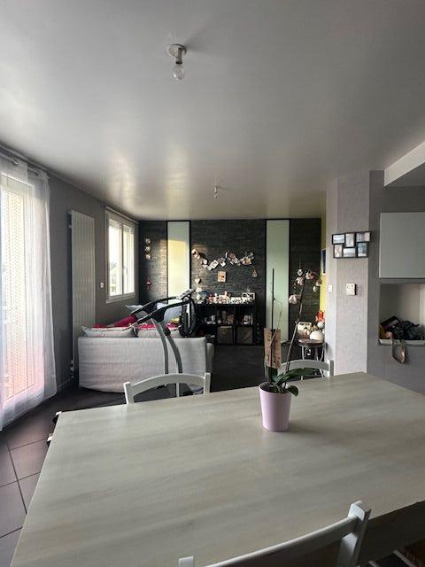 Appartement - 70 m² - 3 pièces