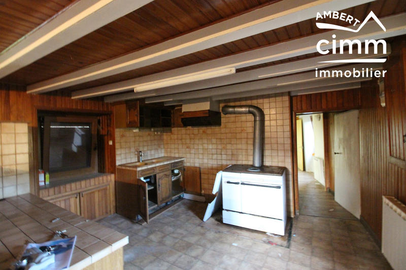 Maison - 110 m² - 10 pièces