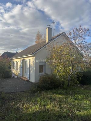 Maison traditionnelle - 75 m² - 4 pièces