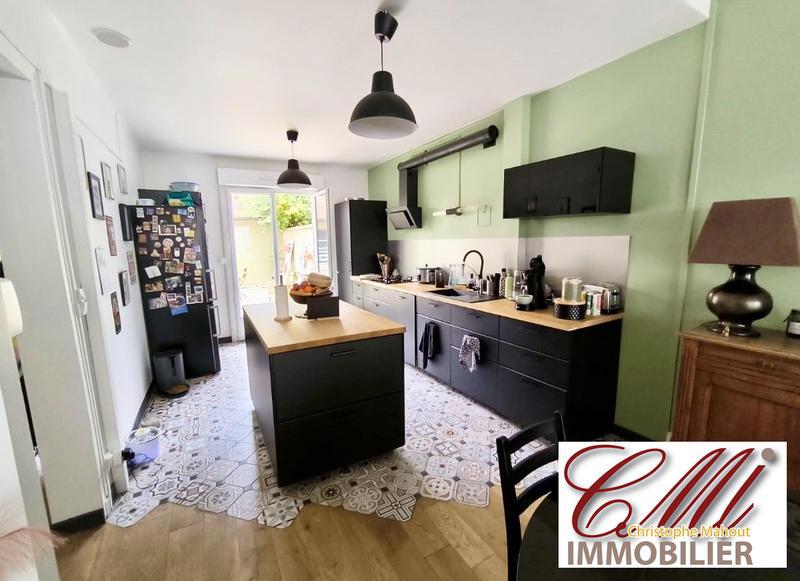 Maison - 96 m² - 5 pièces