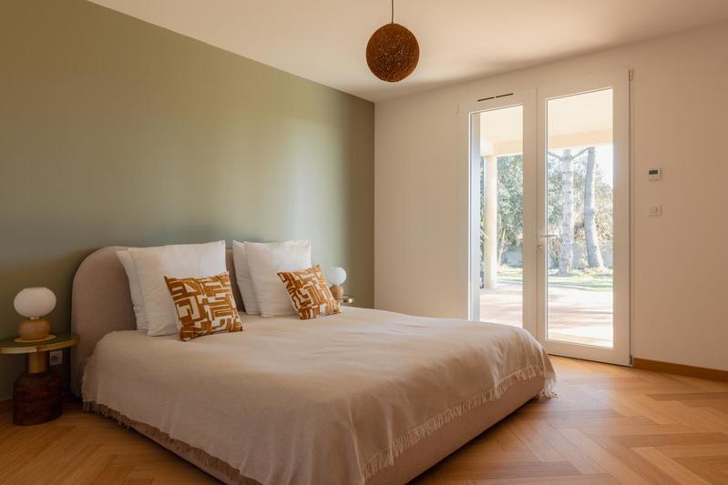 Villa - 493 m² - 14 pièces