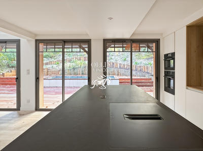 Villa - 190 m² - 6 pièces