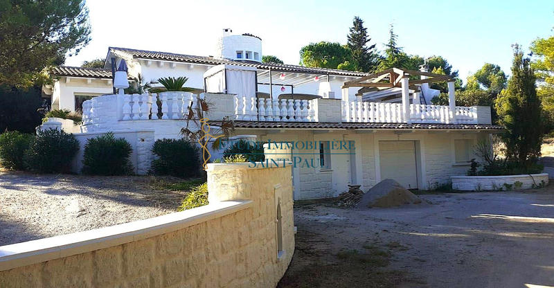 Villa - 245 m² - 9 pièces