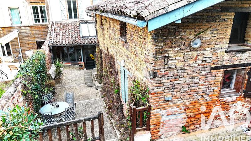 Maison de maîtres - 200 m² - 6 pièces