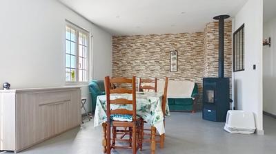 Maison - 104 m² - 4 pièces