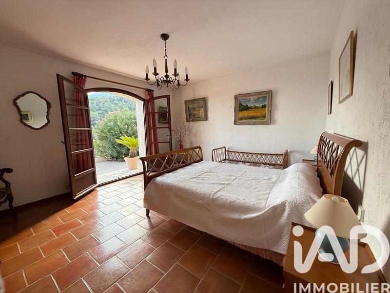 Maison - 171 m² - 6 pièces