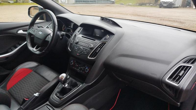 Ford Focus III 2.0 EcoBoost 250 St