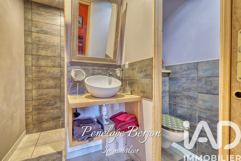 Maison - 575 m² - 15 pièces