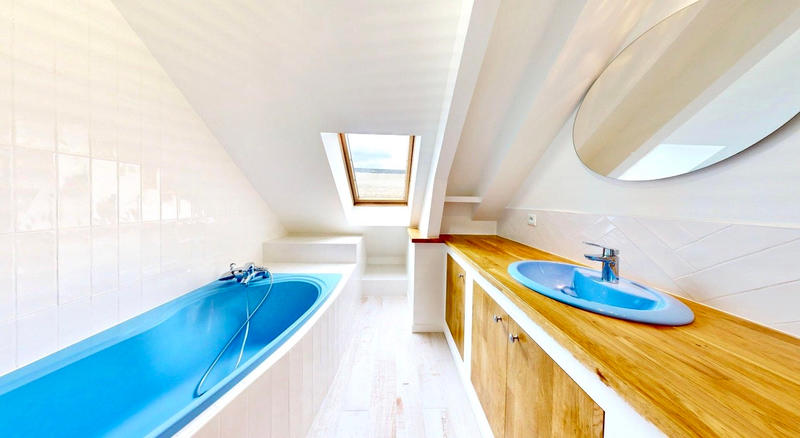 Maison - 224 m² - 6 pièces