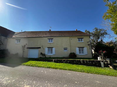 Maison - 140 m² - 5 pièces