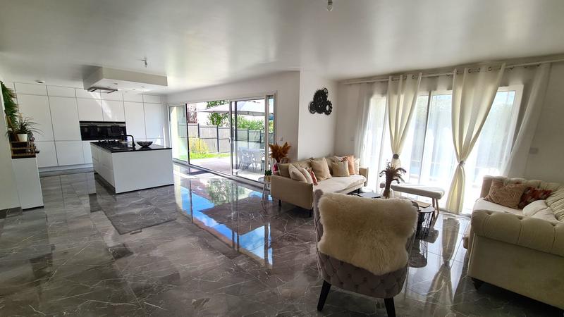 Maison - 157 m² - 7 pièces