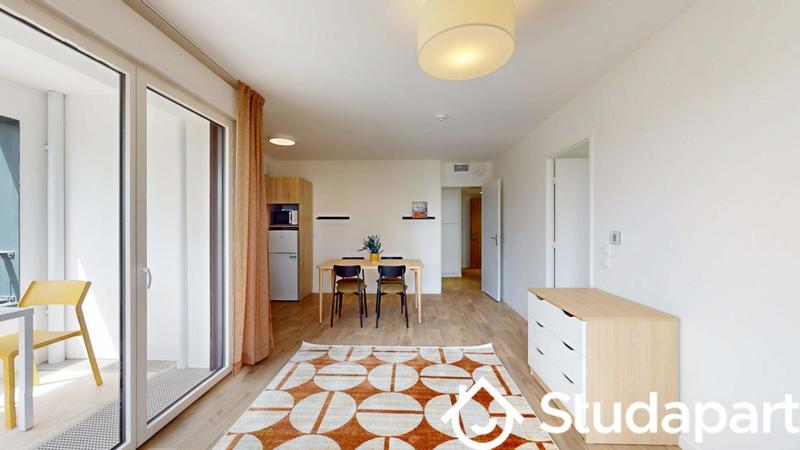 Chambre - 12 m² - 1 pièce