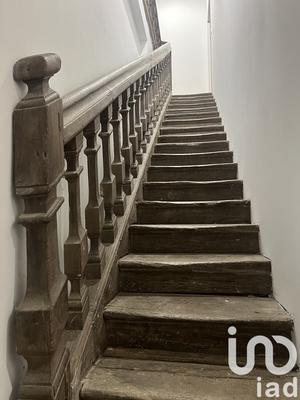 Maison - 225 m² - 8 pièces