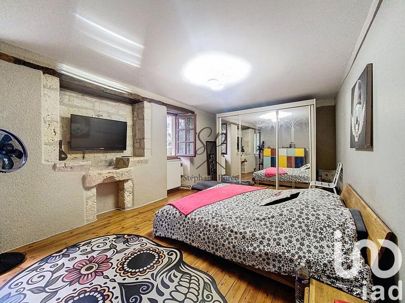 Maison - 480 m² - 10 pièces