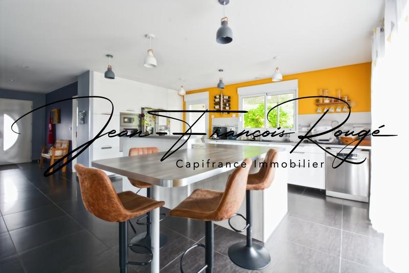 Maison - 200 m² - 7 pièces