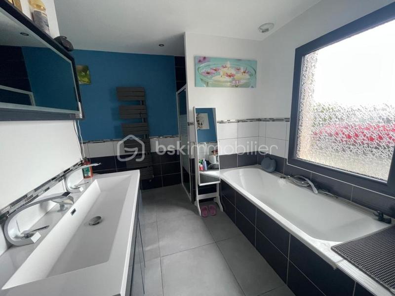 Maison - 103 m² - 4 pièces