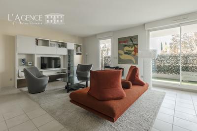 Appartement - 88 m² - 3 pièces