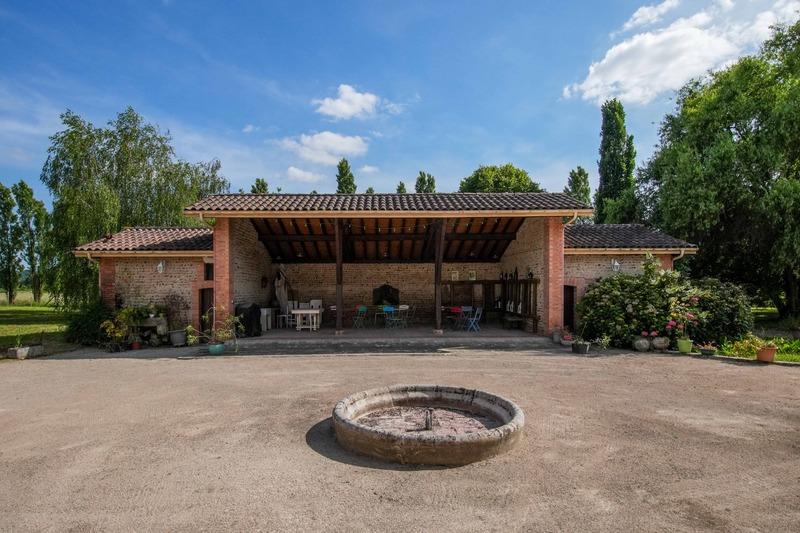 Propriété - 430 m² - 8 pièces