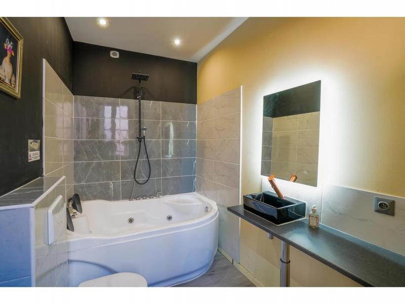 Immeuble - 318 m² - 10 pièces