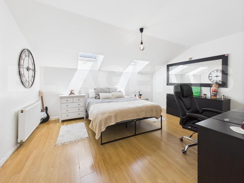 Maison - 147 m² - 6 pièces