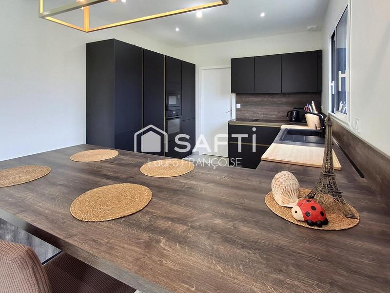 Maison - 165 m² - 7 pièces