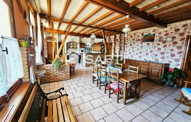 Maison - 187 m² - 8 pièces