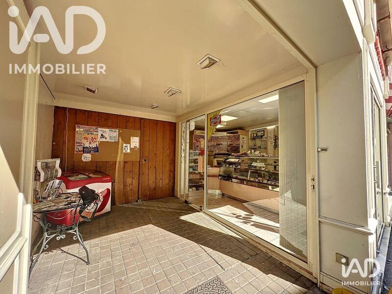 Local commercial - 240 m²