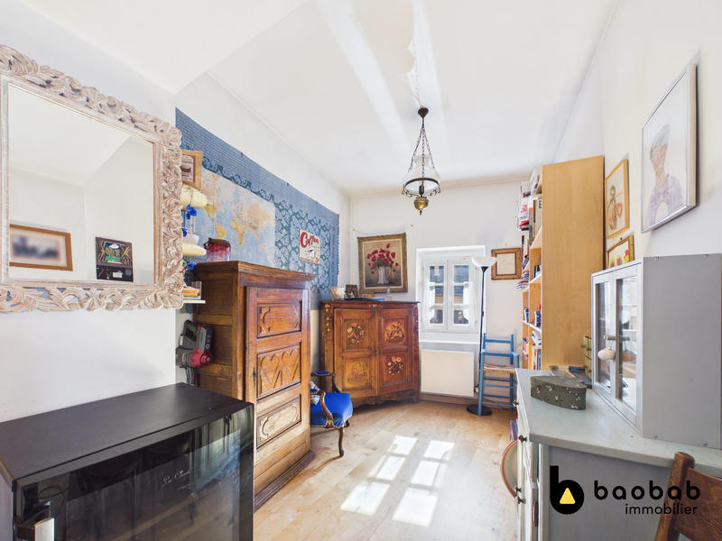 Appartement - 136 m² - 5 pièces