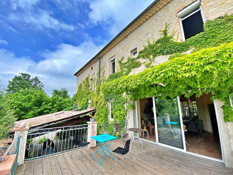 Maison ancienne - 376 m² - 8 pièces