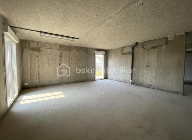 Appartement - 84 m² - 2 pièces