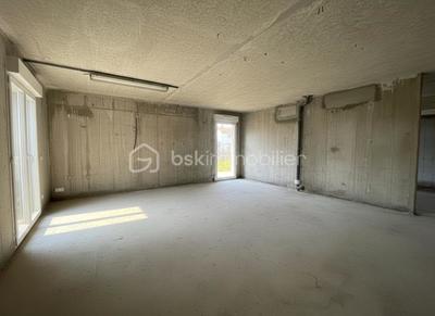 Appartement - 84 m² - 2 pièces