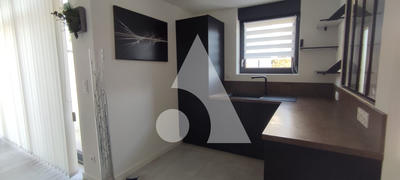 Maison - 83 m² - 3 pièces