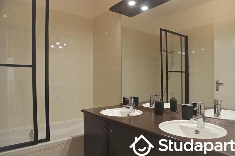 Appartement - 70 m² - 3 pièces