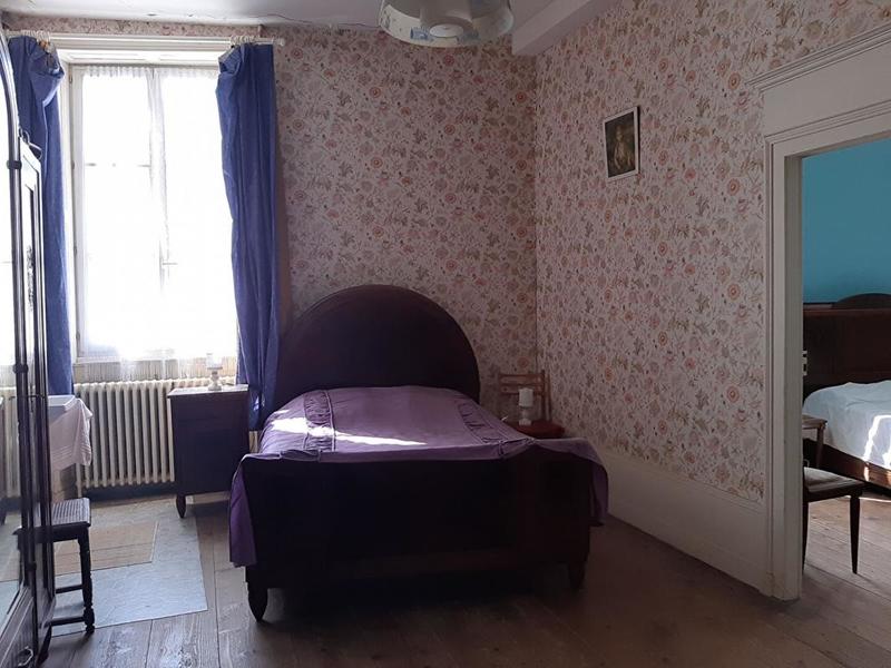 Maison - 232 m² - 8 pièces