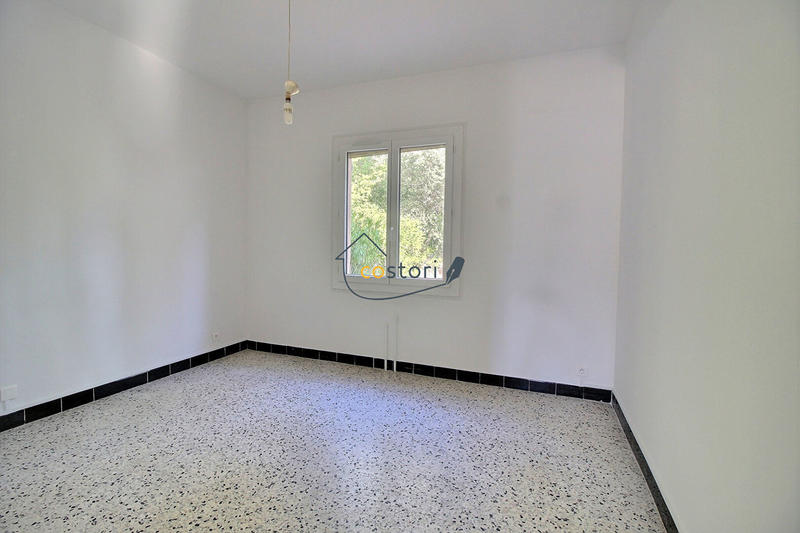 Maison - 98 m² - 5 pièces