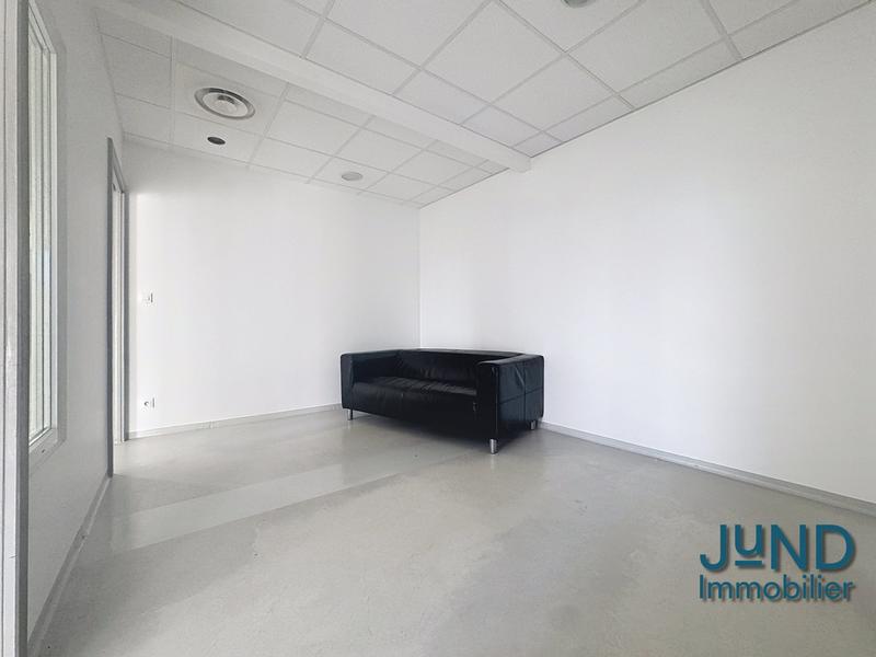 Local d'activités - 123 m²