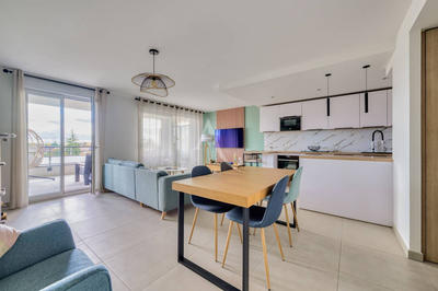 Appartement - 87 m² - 4 pièces