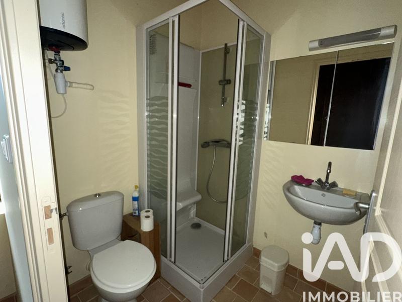 Maison - 238 m² - 7 pièces