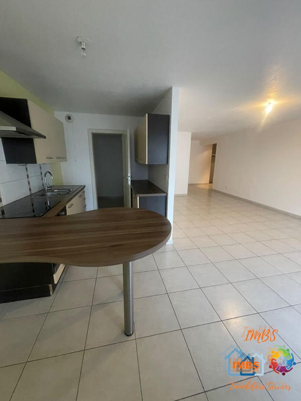 Appartement - 83 m² - 3 pièces