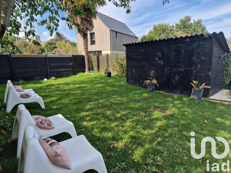 Maison - 205 m² - 9 pièces