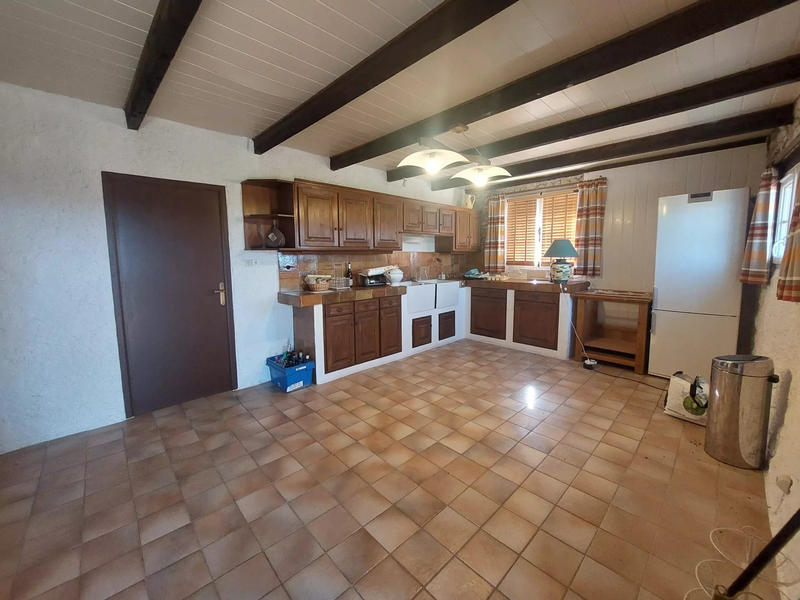 Maison - 335 m² - 15 pièces