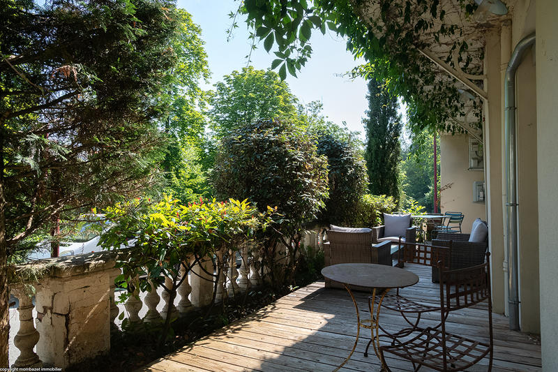 Hôtel particulier - 283 m² - 11 pièces