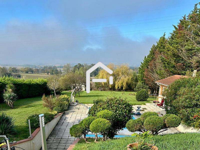 Villa - 284 m² - 7 pièces