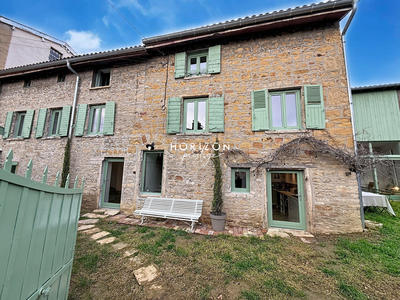 Maison ancienne - 245 m² - 10 pièces