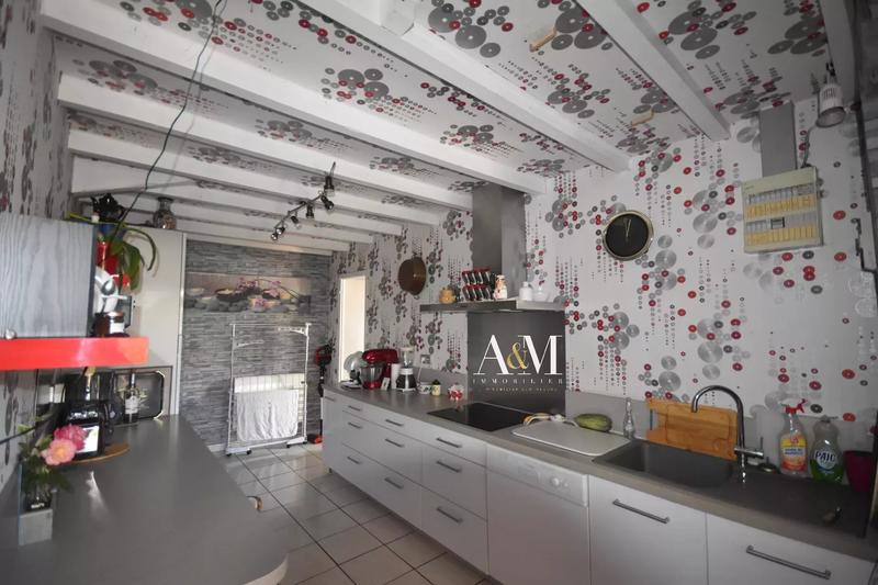 Maison - 100 m² - 6 pièces