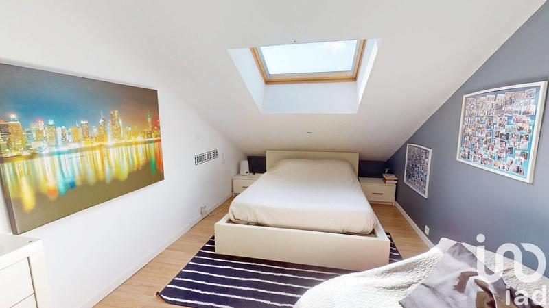 Maison - 210 m² - 9 pièces